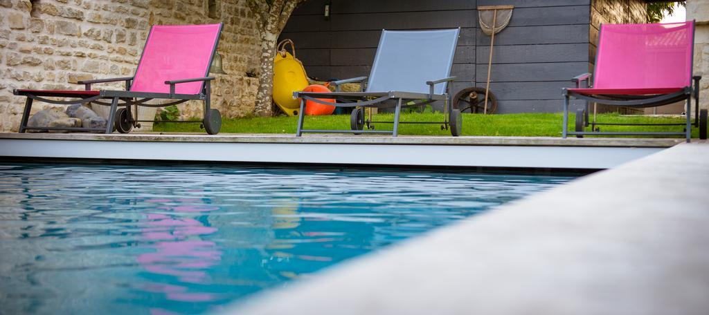 Un Banc Au Soleil Bed & Breakfast Marsilly  Dış mekan fotoğraf