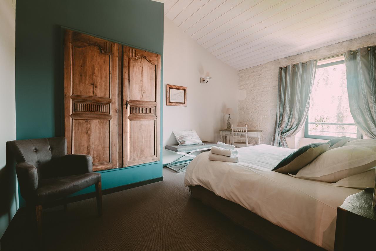 Un Banc Au Soleil Bed & Breakfast Marsilly  Dış mekan fotoğraf