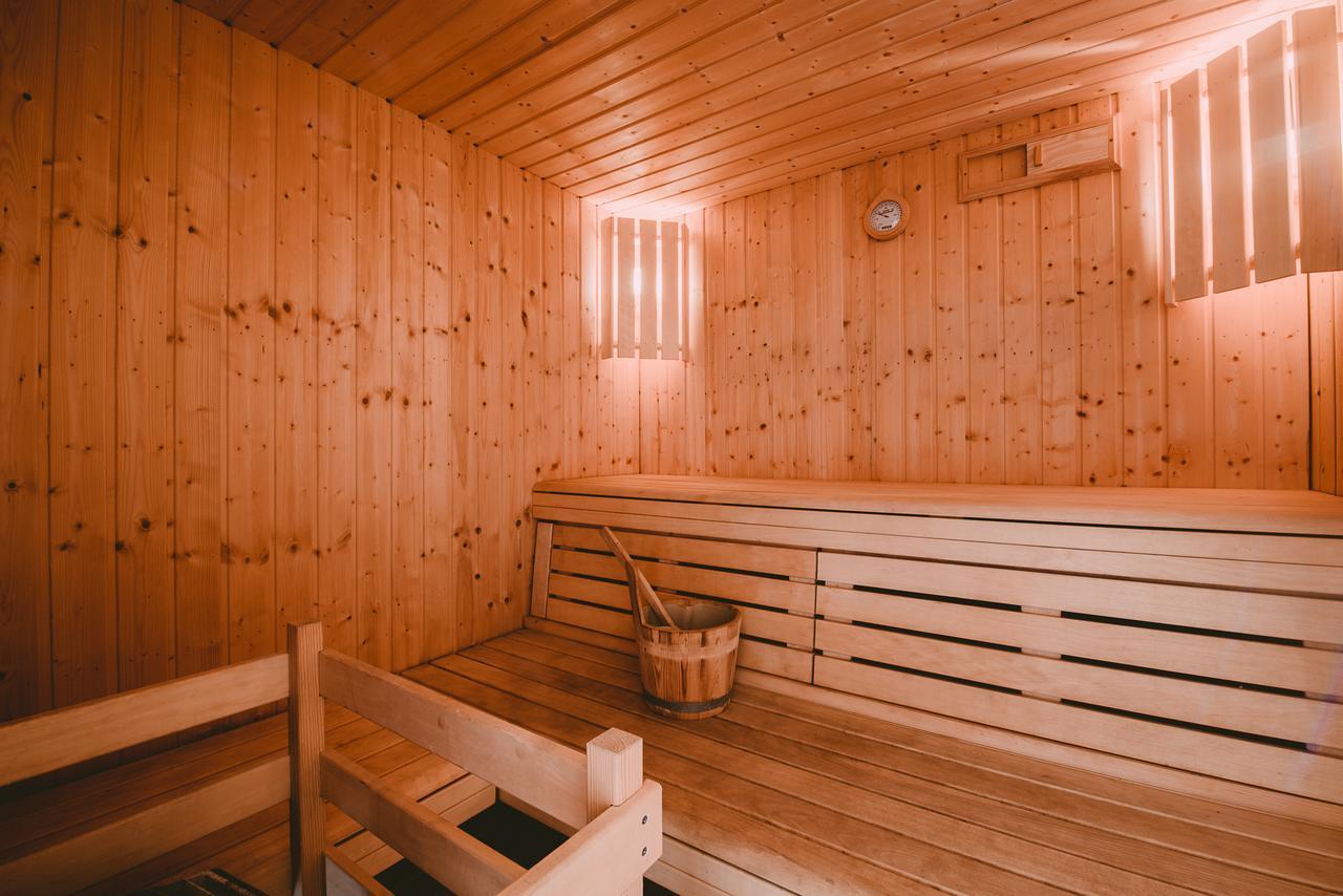 Un Banc Au Soleil Bed & Breakfast Marsilly  Dış mekan fotoğraf