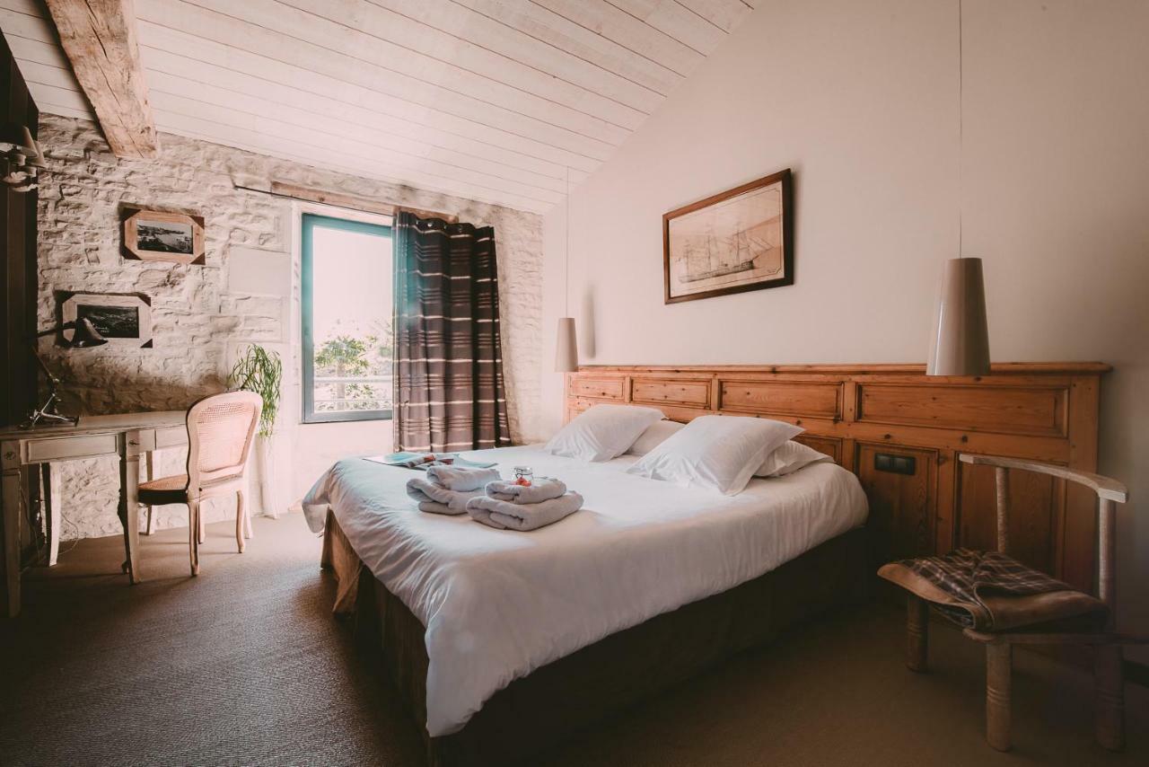 Un Banc Au Soleil Bed & Breakfast Marsilly  Dış mekan fotoğraf